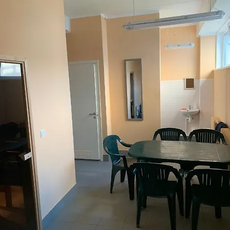 Loksa Hostel אכסניה Loksa